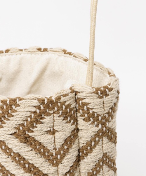 F by ROSSO(エフバイロッソ)の「beej インドメイドカゴバッグ2(かごバッグ・レディース・ブラウン・-)」の9枚目の写真