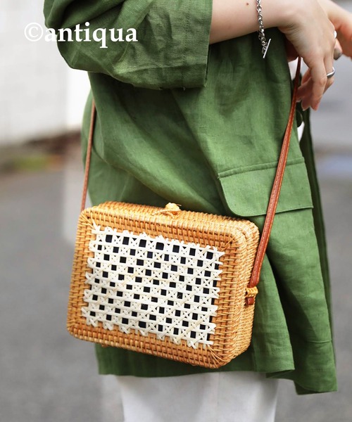 antiqua（アンティカ）の「天然素材使用。ランタンスクエアバッグ（かごバッグ・レディース・ナチュラル・FREE）」の5枚目の写真