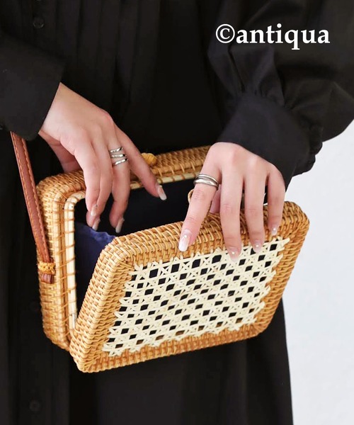 antiqua（アンティカ）の「天然素材使用。ランタンスクエアバッグ（かごバッグ・レディース・ナチュラル・FREE）」の3枚目の写真