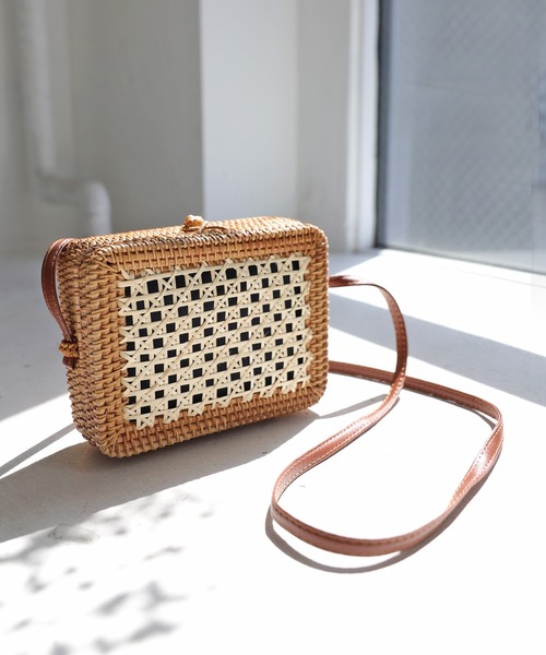 antiqua（アンティカ）の「天然素材使用。ランタンスクエアバッグ（かごバッグ・レディース・ナチュラル・FREE）」の22枚目の写真