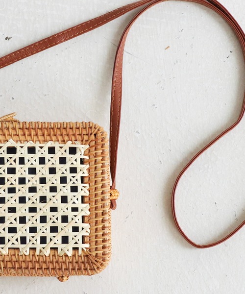 antiqua（アンティカ）の「天然素材使用。ランタンスクエアバッグ（かごバッグ・レディース・ナチュラル・FREE）」の16枚目の写真