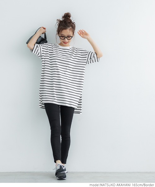 coca(coca)(コカ)の「サイドスリットTee(Tシャツ/カットソー・レディース・ホワイト/ブラウン/その他/ブラック・ONE SIZE)」の7枚目の写真