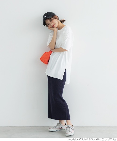 coca(coca)(コカ)の「サイドスリットTee(Tシャツ/カットソー・レディース・ホワイト/ブラウン/その他/ブラック・ONE SIZE)」の11枚目の写真