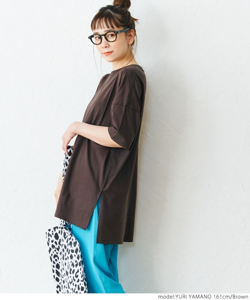 coca(coca)(コカ)の「サイドスリットTee(Tシャツ/カットソー・レディース・ホワイト/ブラウン/その他/ブラック・ONE SIZE)」の17枚目の写真