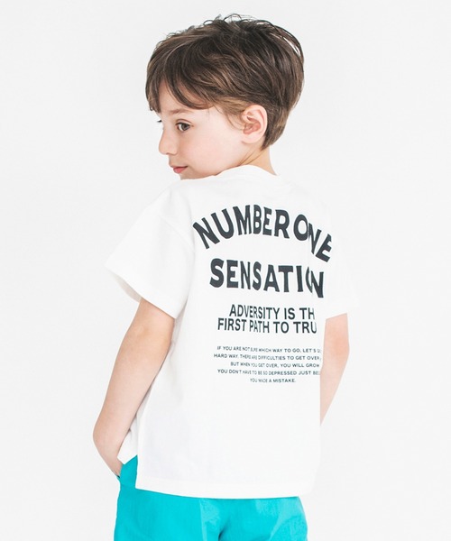 BRANSHES(ブランシェス)の「【bコレ / 綿100%】グラフィック半袖Tシャツ(Tシャツ/カットソー・キッズ・ライトグレー/レッド/パープル/ブルー/カラフル/ホワイト/ラベンダー/オフホワイト/ブルーグレー/ブラック・100/90/120/150/140/110/130)」の2枚目の写真