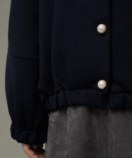 ottilie（オティーリエ）の「【 ottilie / オティーリエ 】 パール釦ブルゾン（ブルゾン・レディース・ネイビー/カーキ・FREE）」の11枚目の写真