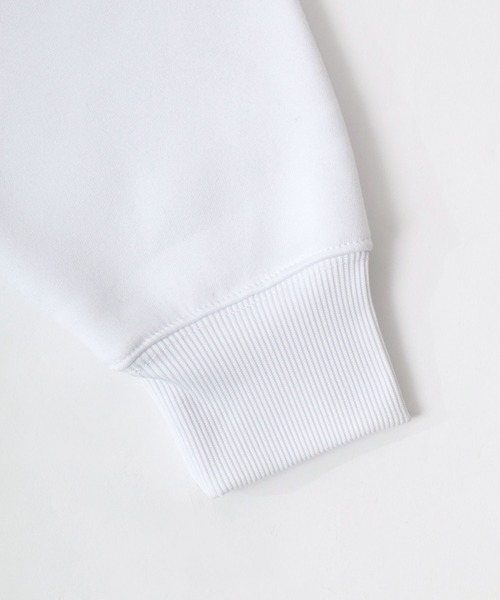 CONVERSE（コンバース）の「CONVERSE/コンバース ワンポイント刺繍 リブライン 裏起毛 ハーフジップスウェットトレーナー（スウェット・レディース・ホワイト/ブラック/ダークグリーン/オートミール/ホワイト系その他/ブラック系その他/グリーン系その他/ブルー系その他・LL/M/L）」の19枚目の写真