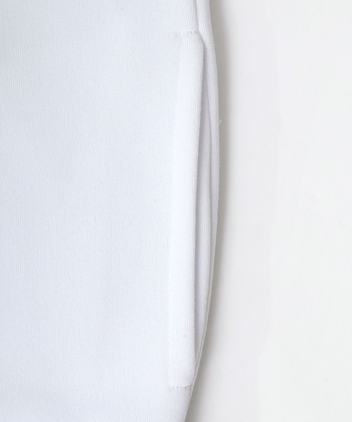 CONVERSE（コンバース）の「CONVERSE/コンバース ワンポイント刺繍 リブライン 裏起毛 ハーフジップスウェットトレーナー（スウェット・レディース・ホワイト/ブラック/ダークグリーン/オートミール/ホワイト系その他/ブラック系その他/グリーン系その他/ブルー系その他・LL/M/L）」の18枚目の写真