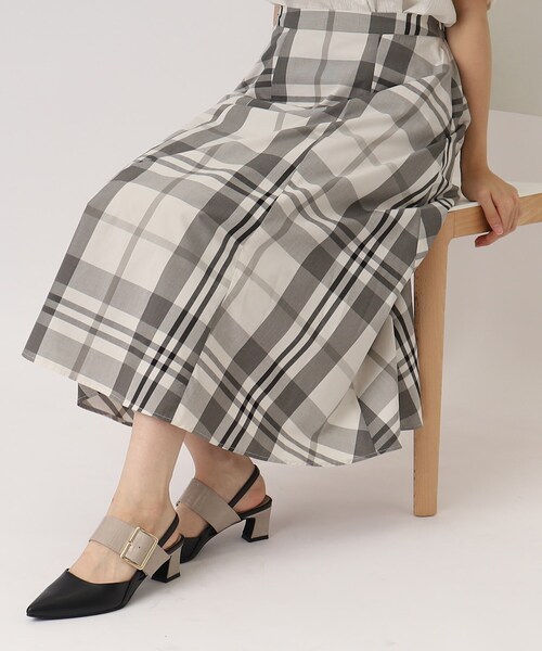 ESPERANZA(エスペランサ)の「【日本製】ロングセラーバックストラップポインテッドミュール(サンダル・レディース・ブラック系8/ブラウン系8/チョコ/ベージュ系8・S/M/L/LL)」の2枚目の写真