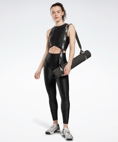 Reebok（リーボック）の「シャイニー ヨガ スクリブル クロップ タンクトップ / Shiny Yoga Scribble Crop Tank Top（タンクトップ・レディース・ブラック・SMALL/X-SMALL/LARGE/MEDIUM/X-LARGE）」の7枚目の写真