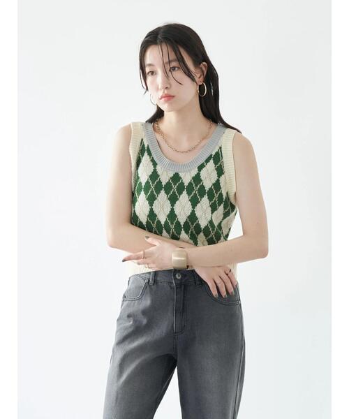 earth music&ecology（アースミュージックアンドエコロジー）の「アーガイルニットショートベスト（ベスト・レディース・ベージュ/ネイビー/アイボリー・FREE）」の9枚目の写真