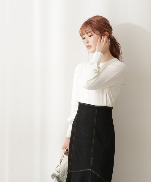 PROPORTION BODY DRESSING（プロポーションボディドレッシング）の「クルーネックパール釦ボリュームスリーブカーディガン / 1212274003（カーディガン/ボレロ・レディース・ブラウン/ホワイト系その他/ブルー/ブラック・FREE）」の13枚目の写真