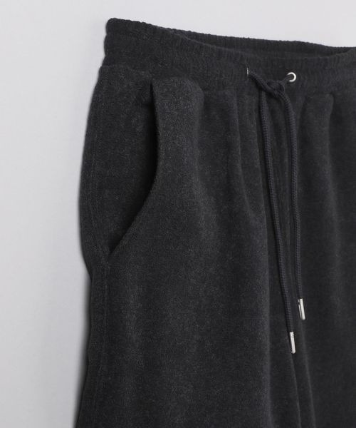 JEANASIS（ジーナシス）の「ブークレジョガーパンツ/167026（スウェットパンツ・レディース・ブラック/アイボリー・FREE）」の8枚目の写真