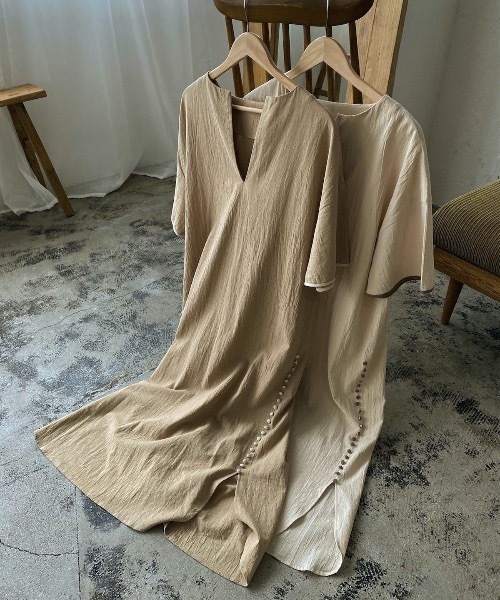 Amiur(エミレ)の「半袖ワンピース(ワンピース・レディース・ベージュ・FREE)」の6枚目の写真