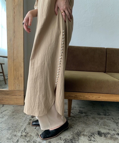 Amiur(エミレ)の「半袖ワンピース(ワンピース・レディース・ベージュ・FREE)」の5枚目の写真