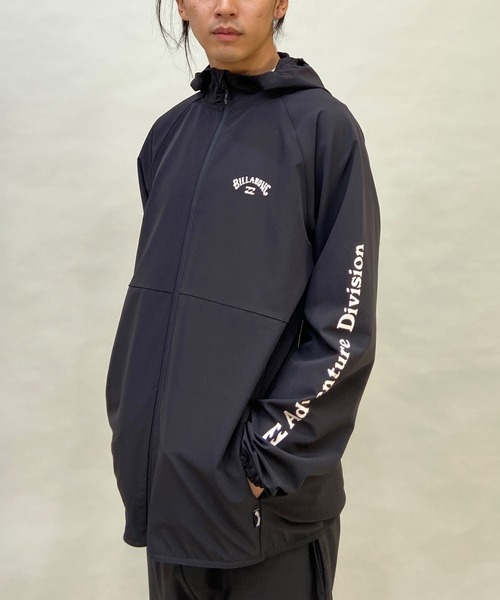 BILLABONG(ビラボン)の「BILLABONG/ビラボン スリーブプリント 撥水 セットアップ対応/トラックジャケット BD011-750(ナイロンジャケット・メンズ・グリーン/ブラック・M/L)」の1枚目の写真