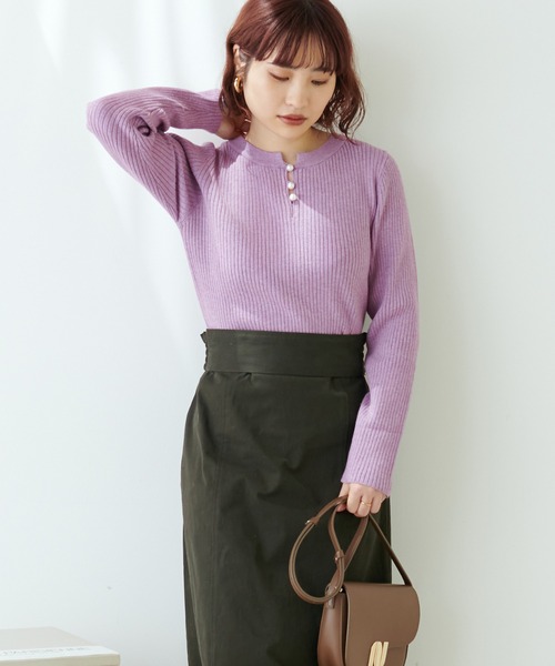 natural couture(ナチュラルクチュール)の「再販売/パール付き2WAYリブニット(ニット/セーター・レディース・ネイビー/その他12/パープル/サックスブルー/オフホワイト・FREE)」の22枚目の写真