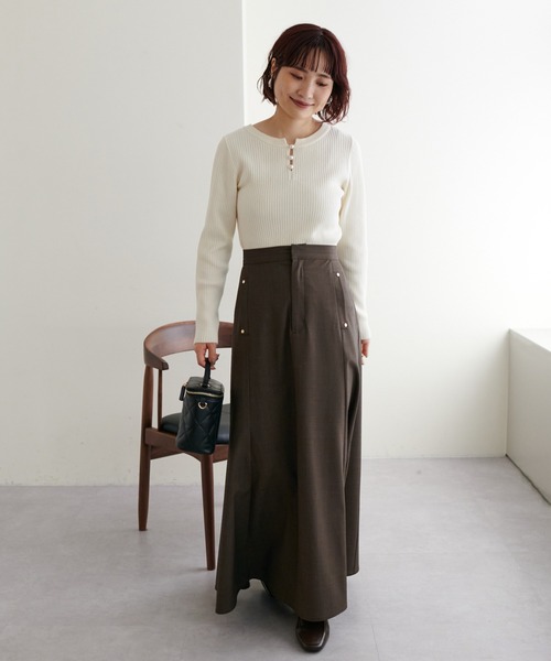 natural couture(ナチュラルクチュール)の「再販売/パール付き2WAYリブニット(ニット/セーター・レディース・ネイビー/その他12/パープル/サックスブルー/オフホワイト・FREE)」の11枚目の写真