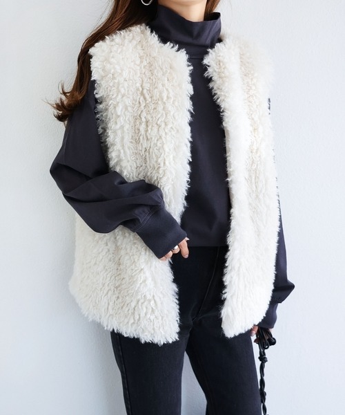 andme（アンドミー）の「USAコットンタートルネック長袖Tシャツ（Tシャツ/カットソー・レディース・ベージュ/キナリ/ブラック/チャコールグレー/オフホワイト・M/L）」の4枚目の写真