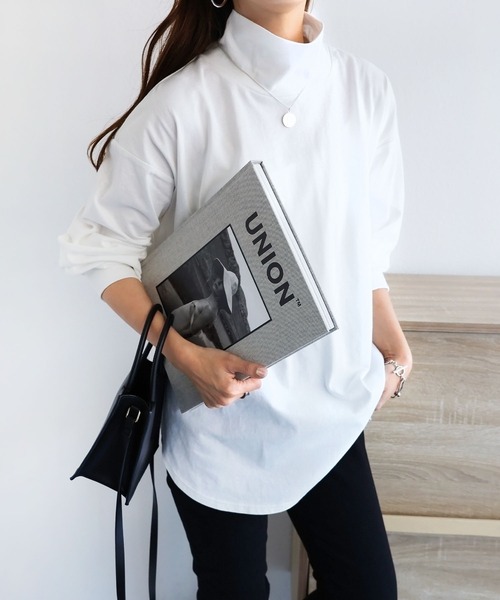 andme（アンドミー）の「USAコットンタートルネック長袖Tシャツ（Tシャツ/カットソー・レディース・ベージュ/キナリ/ブラック/チャコールグレー/オフホワイト・M/L）」の7枚目の写真