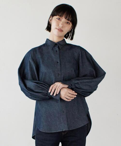 LANVIN en Bleu(ランバンオンブルー)の「ボリュームスリーブシャツ(シャツ/ブラウス・レディース・ライトカーキ/ネイビー・38)」の20枚目の写真