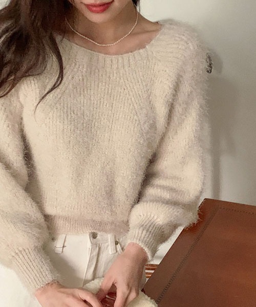 SHOPPERLAND(ショッパーランド)の「SHOPPERLAND ふわふわスクエアネックニット(ニット/セーター・レディース・ベージュ/チャコール・FREE)」の21枚目の写真