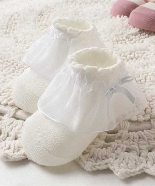 apres les cours（アプレレクール）の「フリルベビーソックス（ベビーシューズ/ベビーソックス・キッズ・オフホワイト/サーモンピンク・9/12）」の2枚目の写真