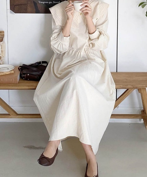 Dalfwin(ダールフィン)の「セーラーカラー長袖ロング丈ワンピース(ワンピース・レディース・ベージュ/ブラック・FREE)」の14枚目の写真