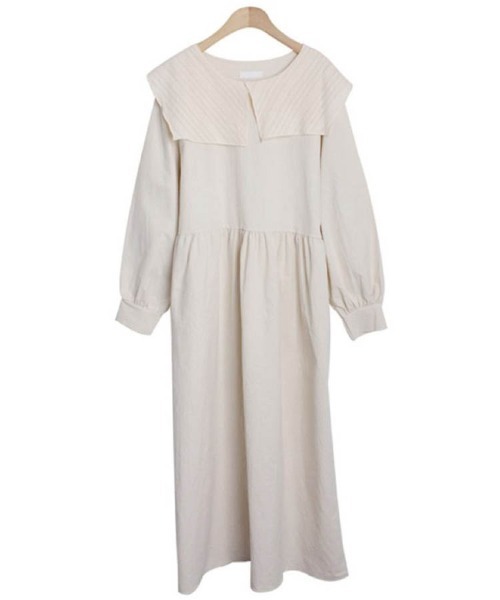 Dalfwin(ダールフィン)の「セーラーカラー長袖ロング丈ワンピース(ワンピース・レディース・ベージュ/ブラック・FREE)」の11枚目の写真