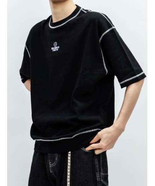 En serio TOKYO(エンソリオトーキョー)の「TCワッフル アウトステッチ リブTEE(Tシャツ/カットソー・メンズ・ブラック/オフホワイト・M/L)」の2枚目の写真