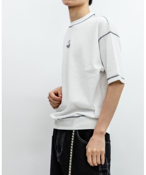 En serio TOKYO(エンソリオトーキョー)の「TCワッフル アウトステッチ リブTEE(Tシャツ/カットソー・メンズ・ブラック/オフホワイト・M/L)」の8枚目の写真