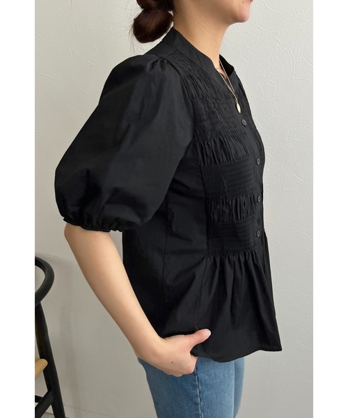 palm RICHE(ポームリシュ)の「シャーリングデザインブラウス(シャツ/ブラウス・レディース・オフホワイト/ブラック・M)」の18枚目の写真