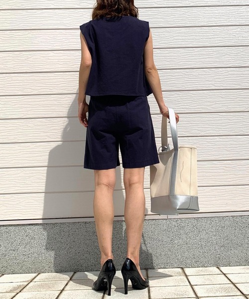 Q（キュー）の「ノースリ＋ハーフパンツセット（セットアップ・レディース・カーキ/ネイビー・MEDIUM）」の3枚目の写真