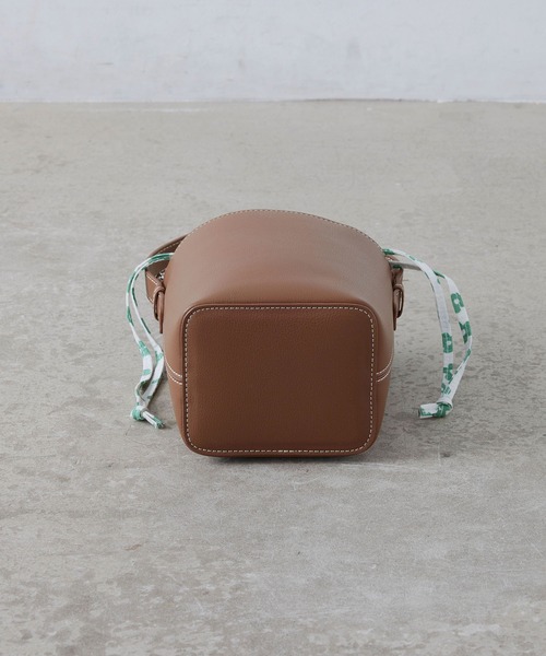 EFOLE(エフォル)の「Flower print bucket bag / フラワープリント バケットバッグ(ハンドバッグ・レディース・ブラウン/オフホワイト・FREE)」の11枚目の写真