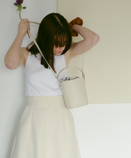 EFOLE(エフォル)の「Flower print bucket bag / フラワープリント バケットバッグ(ハンドバッグ・レディース・ブラウン/オフホワイト・FREE)」の13枚目の写真