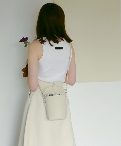 EFOLE(エフォル)の「Flower print bucket bag / フラワープリント バケットバッグ(ハンドバッグ・レディース・ブラウン/オフホワイト・FREE)」の14枚目の写真