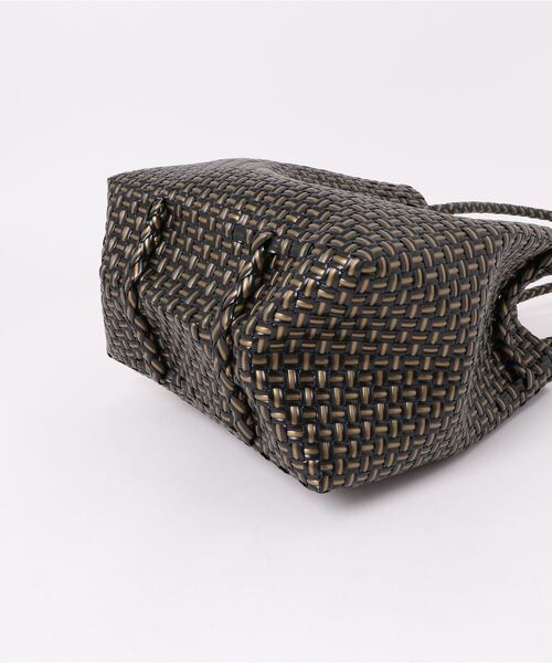 salle de bal(サルデバル)の「パサールバッグ スクエアソリッド S Pasar BAG S TCI(トートバッグ・レディース・ブラック/オレンジ/ブルー/ダークグリーン/レッド/ブラック系その他/ライトグレー/パープル/ゴールド/グリーン系その他/レッド系/ピンク系・S)」の14枚目の写真