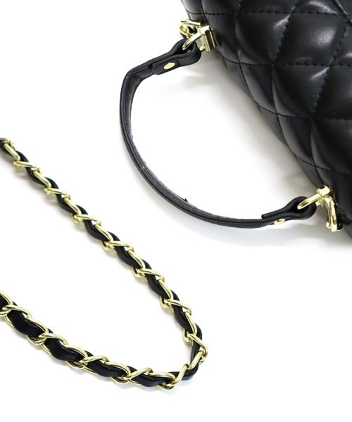DONOBAN（ドノバン）の「キルティングチェーンショルダーバッグ（ショルダーバッグ・レディース・ブラック/ピンク/グリーン/アイボリー・ONESIZE）」の11枚目の写真