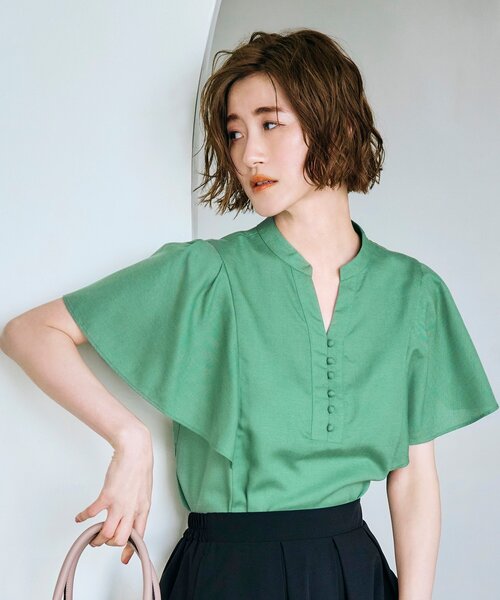 grove（グローブ）の「◆【ひんやり】くるみ釦キーネックフリルブラウス（シャツ/ブラウス・レディース・ブラック系1/ナチュラル/グリーン/ネイビー・02/03/01/05/04）」の3枚目の写真