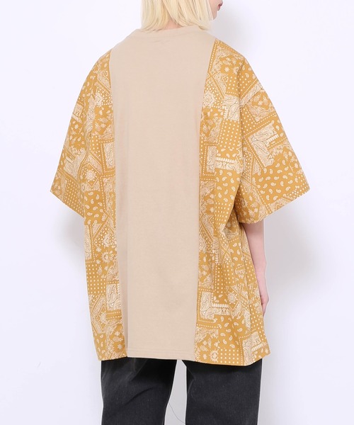 EXIEEE(イグジー)の「バンダナ柄切り替えTシャツ(Tシャツ/カットソー・レディース・ベージュ/ブラック・SMALL/MEDIUM/LARGE)」の10枚目の写真