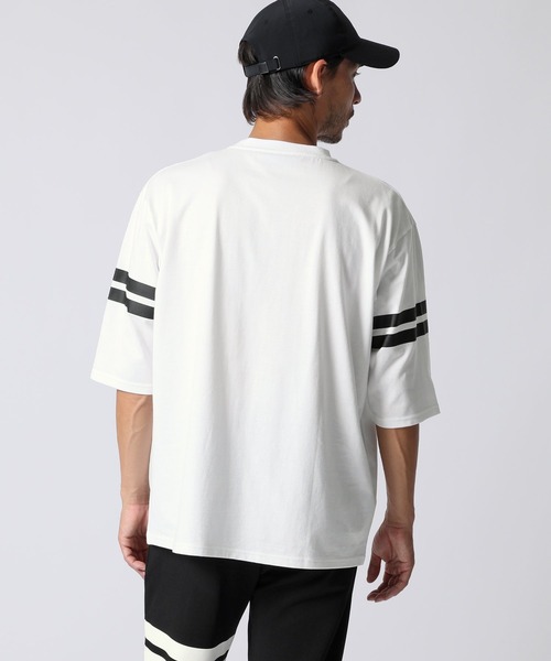 Psycho Bunny（サイコバニー）の「[EC限定]スリーブライン ビッグシルエット Tシャツ（Tシャツ/カットソー・メンズ・ブラック/グレイッシュベージュ/ホワイト・SMALL/MEDIUM/LARGE/X-LARGE）」の9枚目の写真