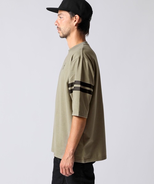 Psycho Bunny（サイコバニー）の「[EC限定]スリーブライン ビッグシルエット Tシャツ（Tシャツ/カットソー・メンズ・ブラック/グレイッシュベージュ/ホワイト・SMALL/MEDIUM/LARGE/X-LARGE）」の12枚目の写真