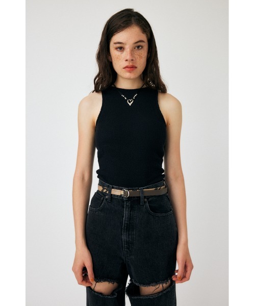 MOUSSY(マウジー)の「OPEN BACK MIDDLE NECK トップス(タンクトップ・レディース・ベージュ/ブラック/マジェンタ・FREE)」の2枚目の写真