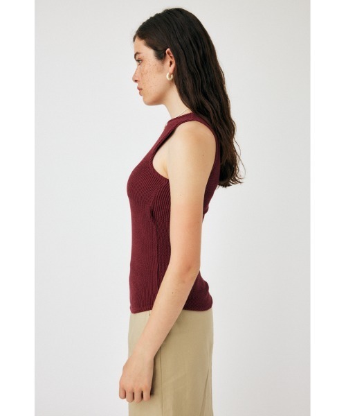 MOUSSY(マウジー)の「OPEN BACK MIDDLE NECK トップス(タンクトップ・レディース・ベージュ/ブラック/マジェンタ・FREE)」の5枚目の写真