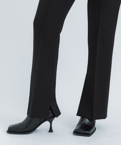 STUDIOUS（ステュディオス）の「【STUDIOUS/ステュディオス】スリットフレアパンツ/セットアップ対応/スーパーストレッチ/美脚/脚長（スラックス・レディース・ブラック/ライトグレー系1・1/2/3）」の12枚目の写真