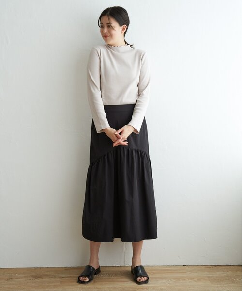 ikka(イッカ)の「【親子コーデ】三角テレコ長袖Tシャツ(Tシャツ/カットソー・レディース・ライトグレー/オフホワイト/グリーン/ブルー系/ブラック/オレンジ・L/M/S)」の12枚目の写真