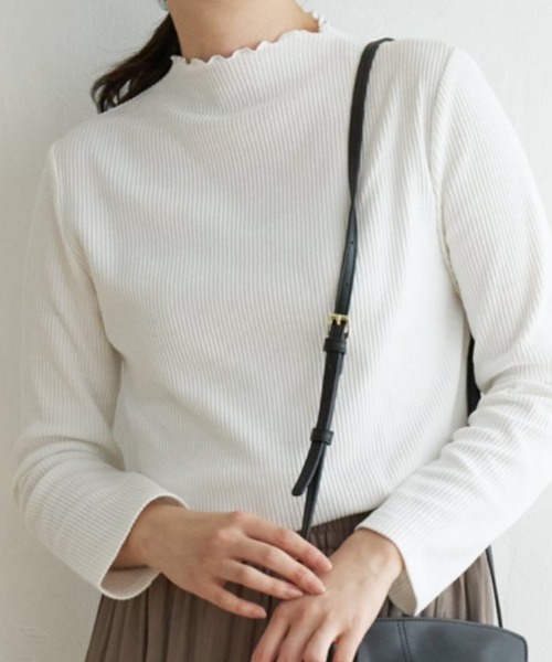 ikka(イッカ)の「【親子コーデ】三角テレコ長袖Tシャツ(Tシャツ/カットソー・レディース・ライトグレー/オフホワイト/グリーン/ブルー系/ブラック/オレンジ・L/M/S)」の2枚目の写真