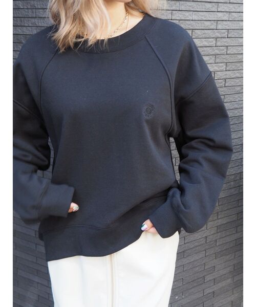 EVRIS（エヴリス）の「SUNNYラグランスウェットトップス【セットアップ着用可能】（スウェット・レディース・ブラック/グレー/ネイビー・FREE）」の7枚目の写真