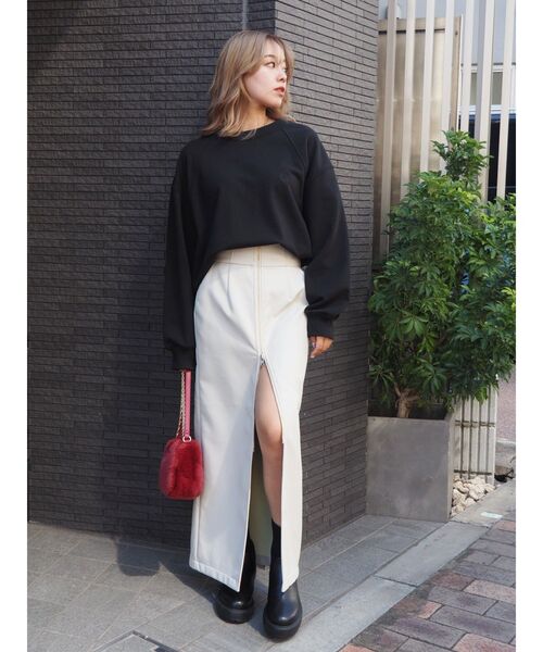 EVRIS（エヴリス）の「SUNNYラグランスウェットトップス【セットアップ着用可能】（スウェット・レディース・ブラック/グレー/ネイビー・FREE）」の11枚目の写真