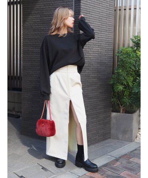 EVRIS（エヴリス）の「SUNNYラグランスウェットトップス【セットアップ着用可能】（スウェット・レディース・ブラック/グレー/ネイビー・FREE）」の12枚目の写真